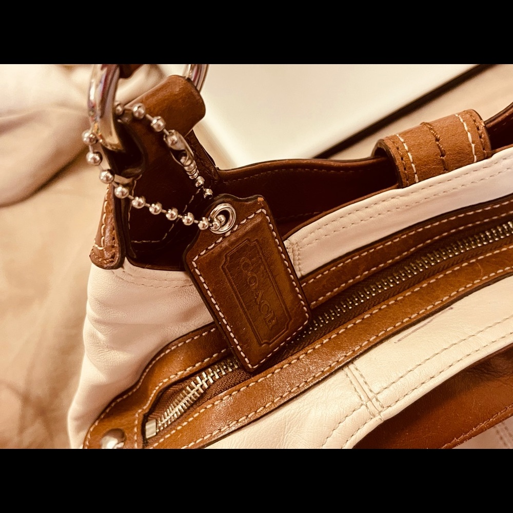 Coach Handbag - Picture 4 of 6